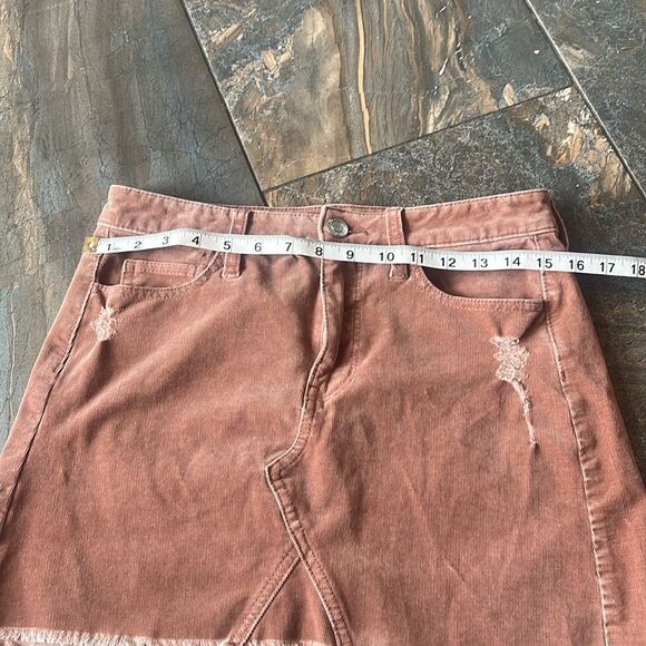 American Eagle Outfitters Women's mauve corduroy Skirt Size 4 - Picture 9 of 11
